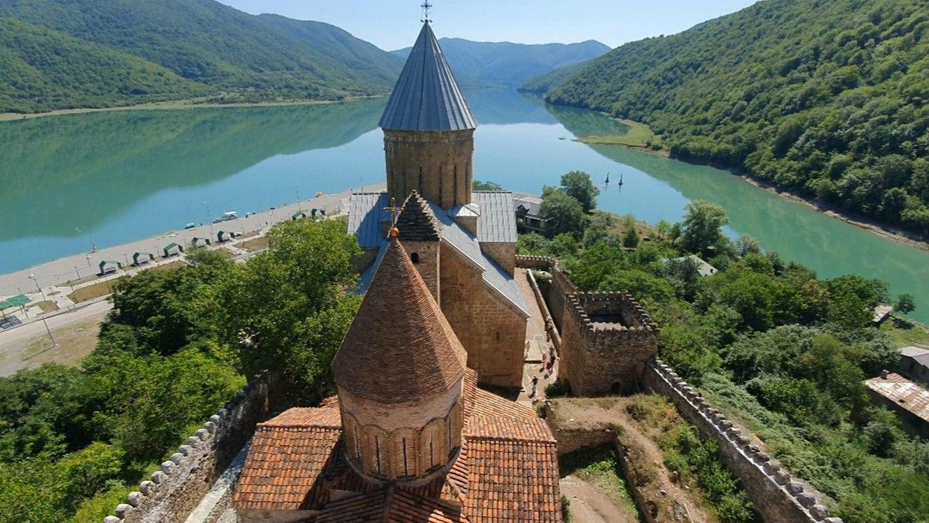 7-Day Georgia Highlights: Ancient Caves, Caucasus Mountains, Wine Tasting & Kutaisi, photo 2