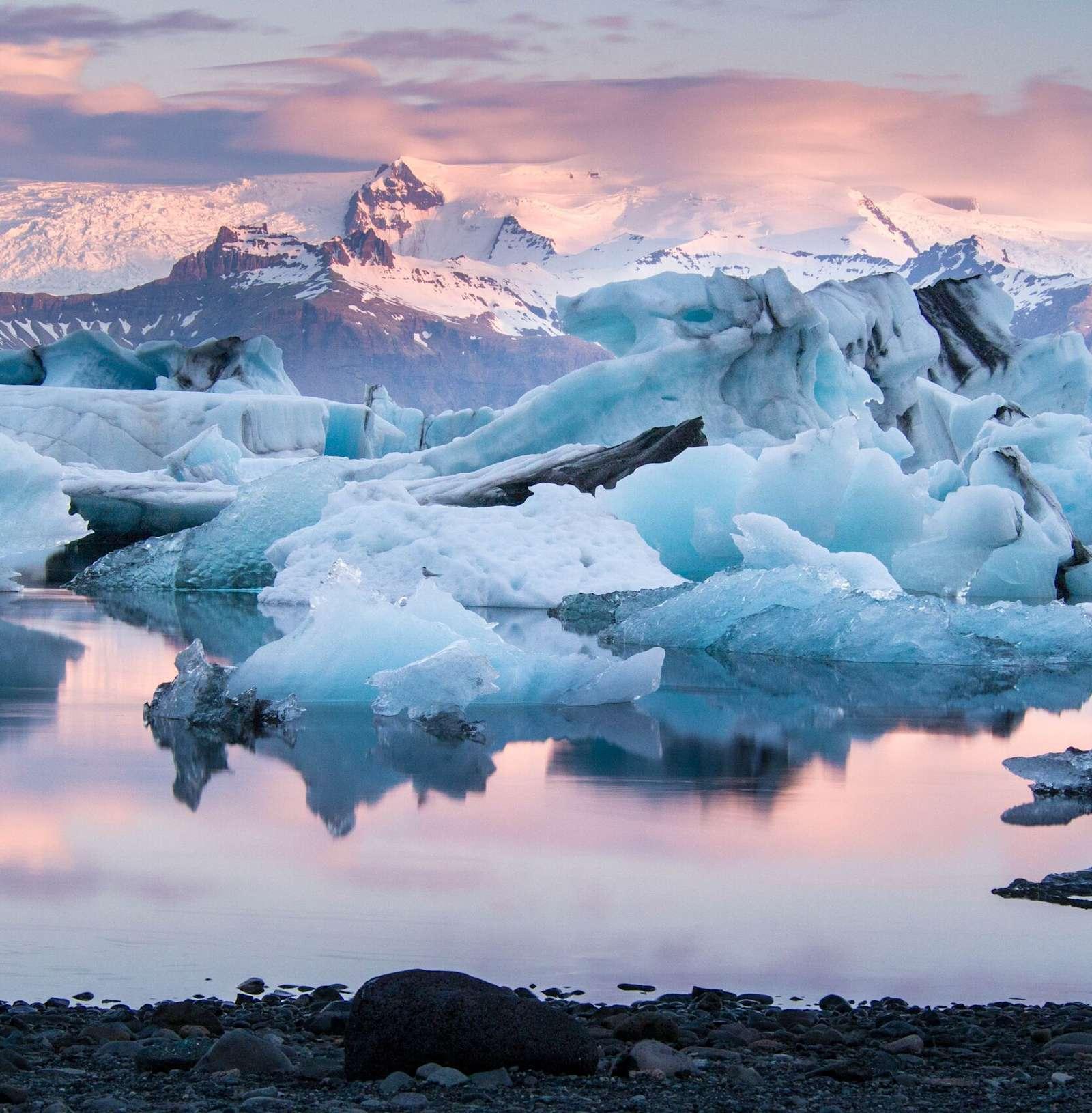 Iceland Romantic Fire & Ice Honeymoon
